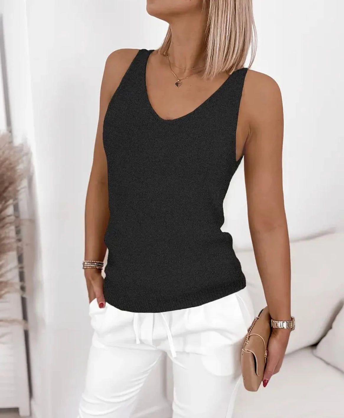 Women'S Spring/Summer Style, V-Neck, Casual, Versatile, Simple, Niche Fashion, Street Style, Solid Color, Knitted Sweater Vest.